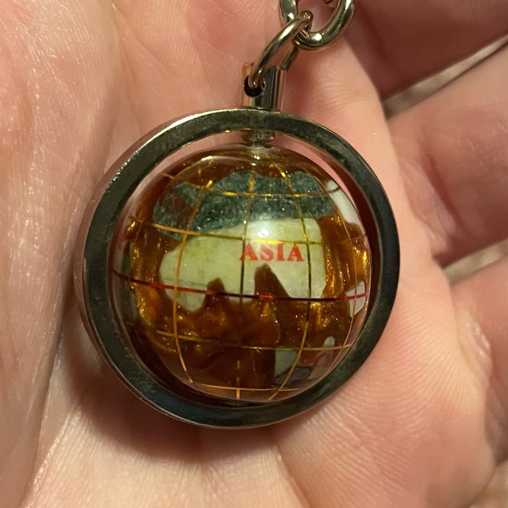 Gemstone Globe Fidget Spinning Goldtone Keychain - Picture 7 of 9